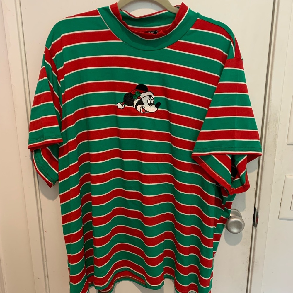 Mickey Christmas top